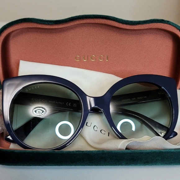 Authentic Gucci Women's Blue Sunglasses comes with coa . Brand new - Picture 3 of 14